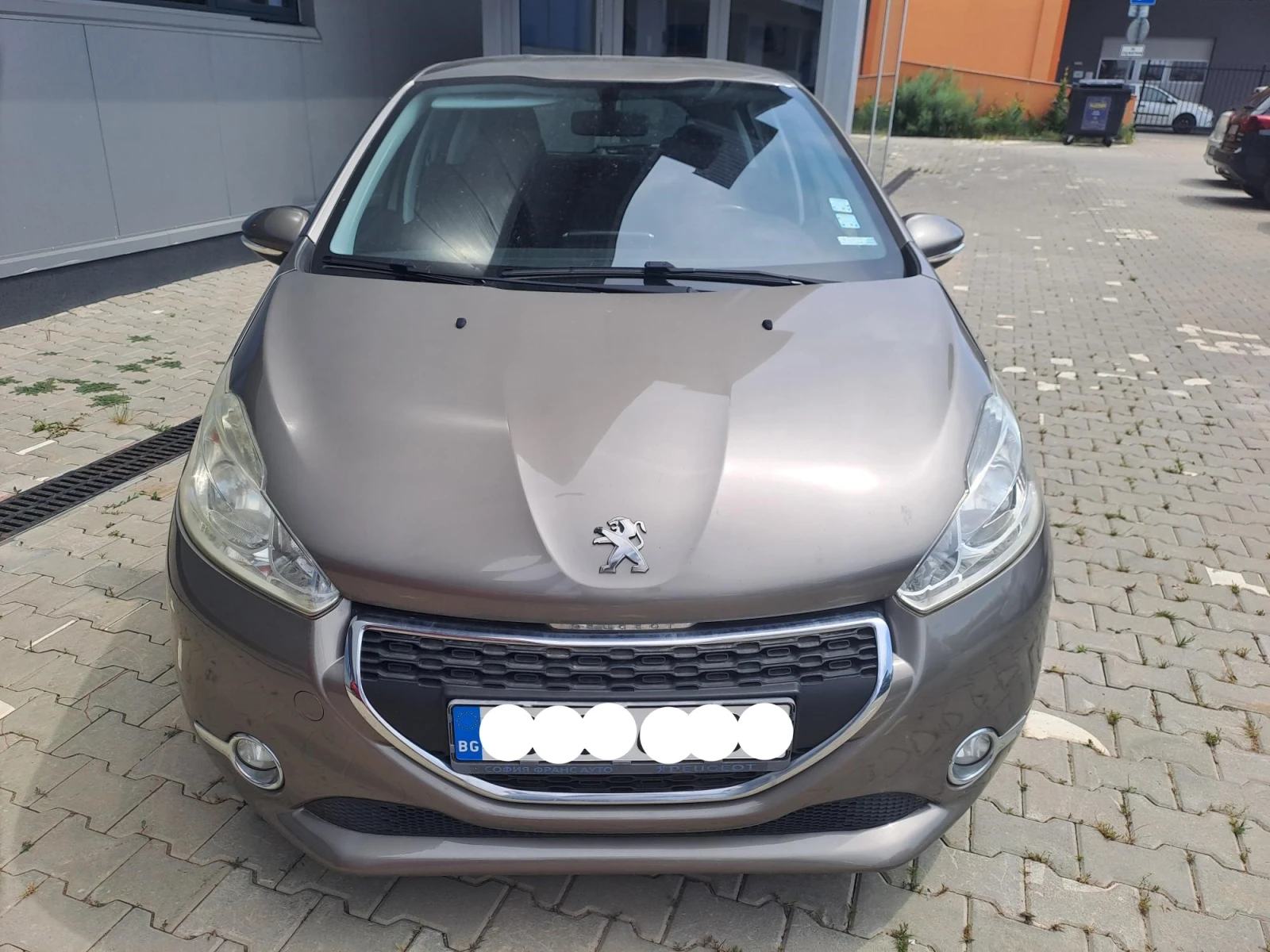 Peugeot 208 1.4 HDI ACTIVE, снимка 2 - Автомобили и джипове - 55035098