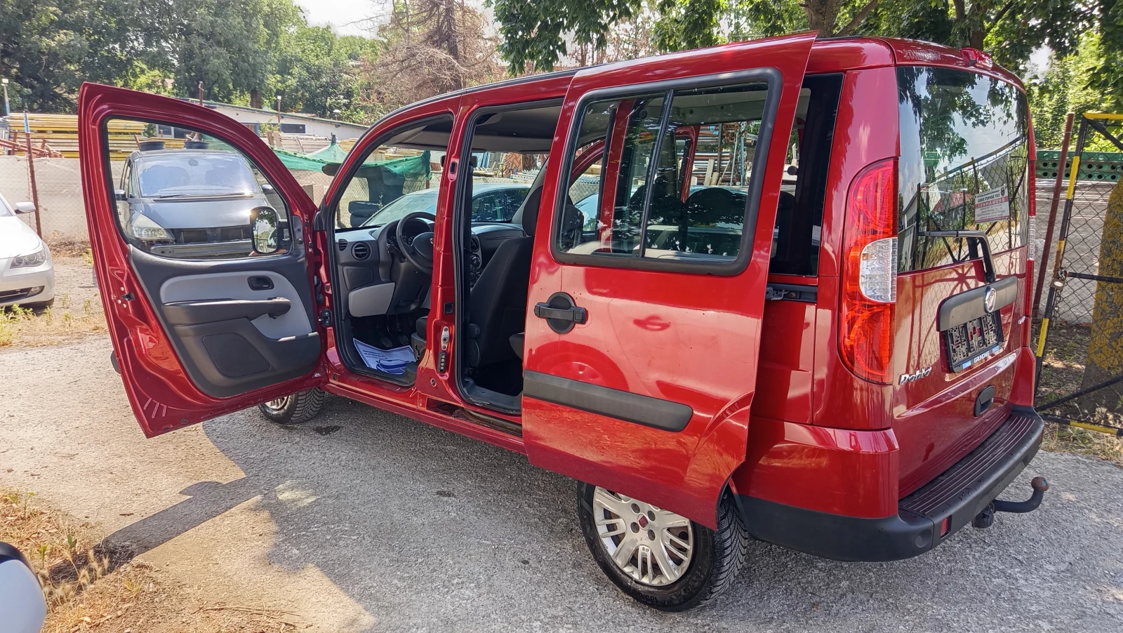Fiat Doblo 1.3mjet 7МЕСТЕН РЕСОРИ, снимка 8 - Автомобили и джипове - 55199549