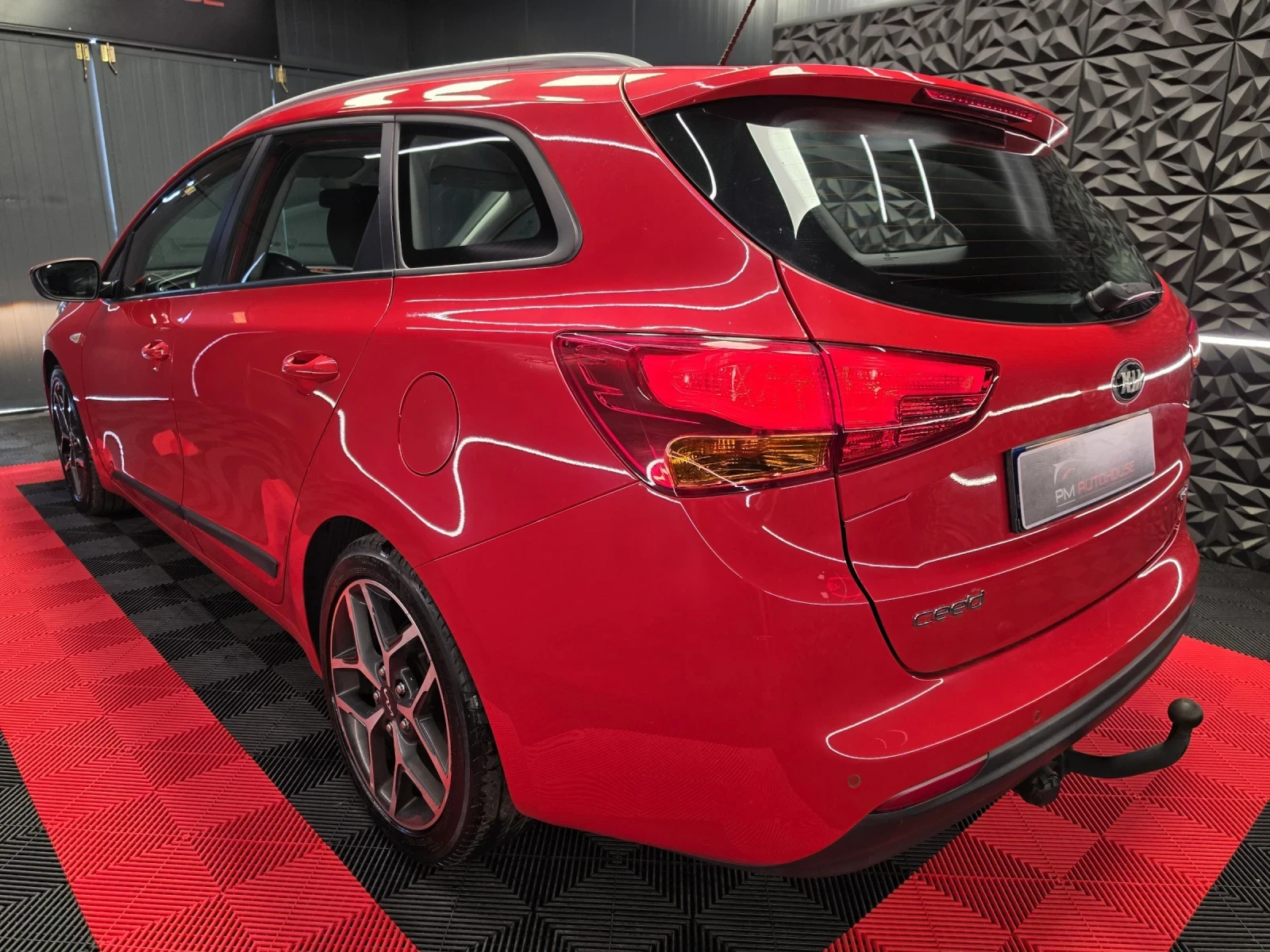 Kia Ceed 1.6CRDI* 2018�* 136�.�* ���* 6�* �����* ����� | Mobile.bg � ����������� 3