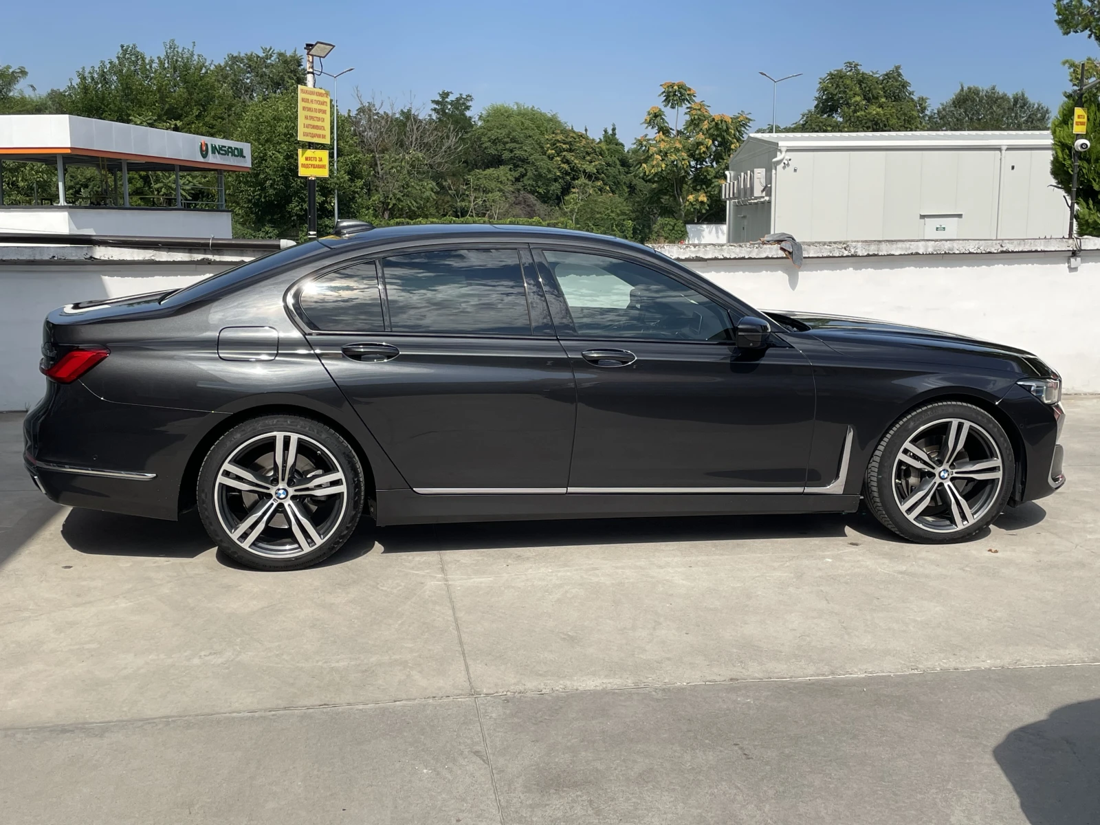 BMW 730 Xdrive, снимка 2 - Автомобили и джипове - 55377169