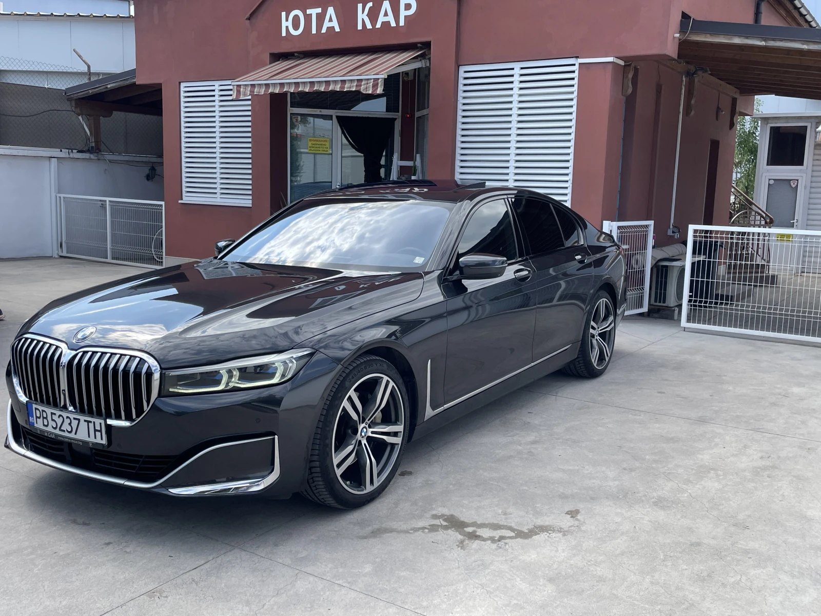 BMW 730 Xdrive, снимка 4 - Автомобили и джипове - 55377169