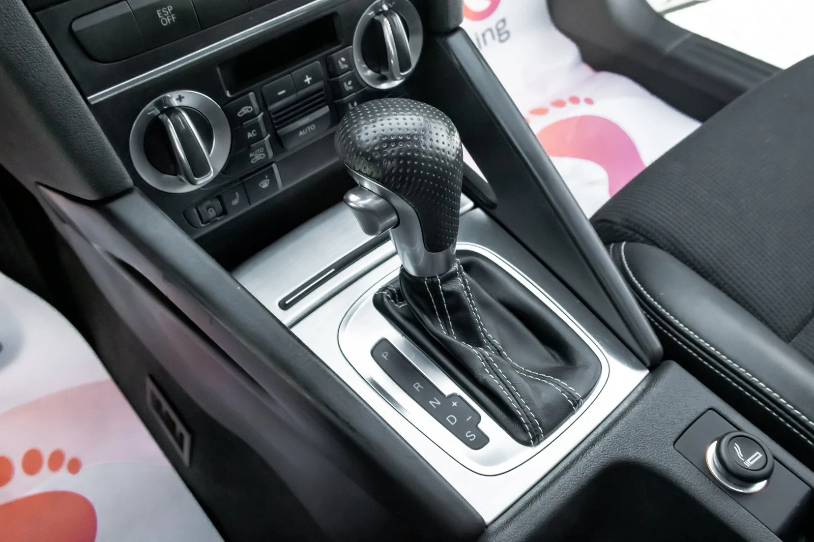 Audi A3 2.0tdi 140kc face avtomat 3 S-LINE pano, снимка 9 - Автомобили и джипове - 55514977
