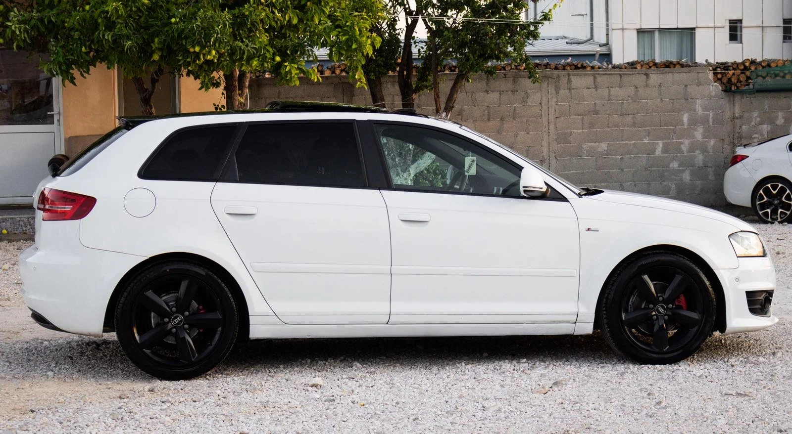 Audi A3 2.0tdi 140kc face avtomat 3 S-LINE pano, снимка 4 - Автомобили и джипове - 55514977