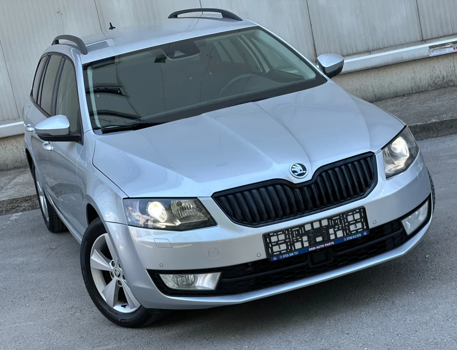 Skoda Octavia 2.0TDi/150к.с/DSG/FULL/MAX/От Представителство!TOP, снимка 2 - Автомобили и джипове - 55548066