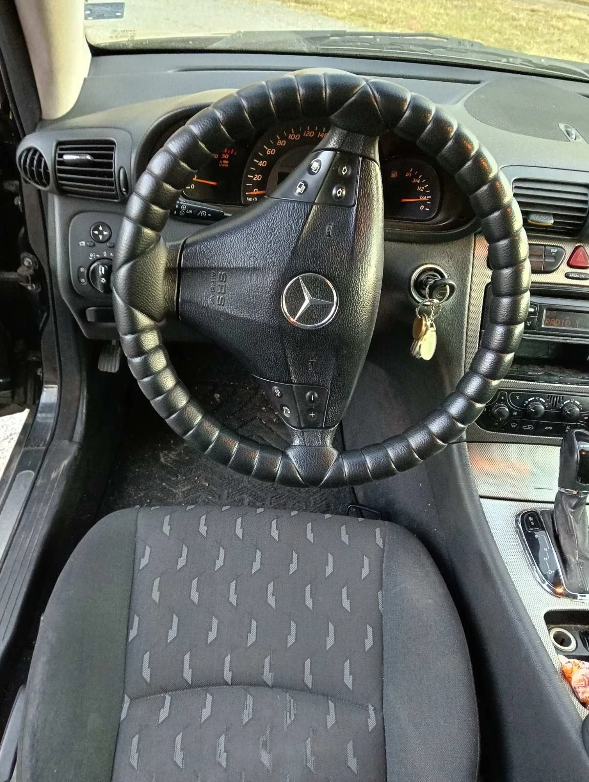 Mercedes-Benz C 220, снимка 8 - Автомобили и джипове - 55720752