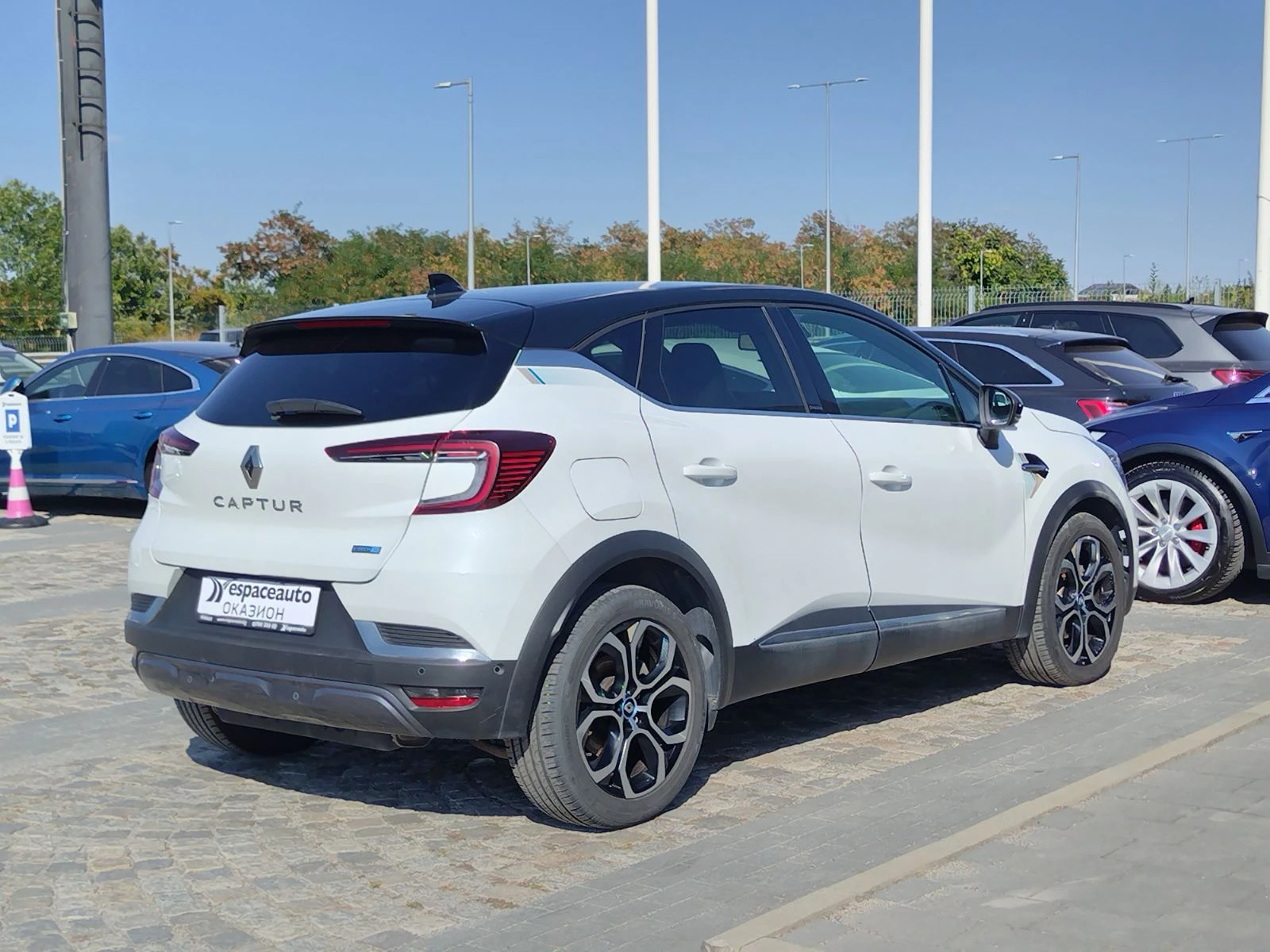 Renault Captur 1.6/E-TECH Hybrid 145к.с. , снимка 4 - Автомобили и джипове - 56069927