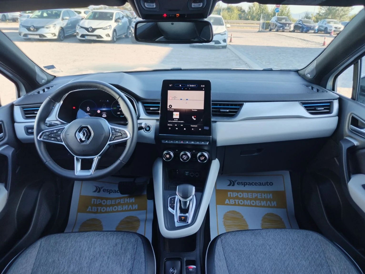 Renault Captur 1.6/E-TECH Hybrid 145к.с. , снимка 8 - Автомобили и джипове - 56069927