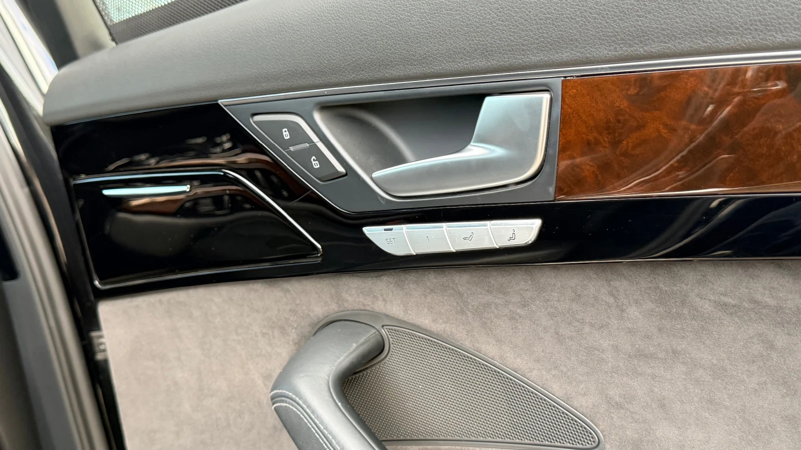Audi A8 W12 full max / 21  rotor/ мatrix, снимка 13 - Автомобили и джипове - 56216040