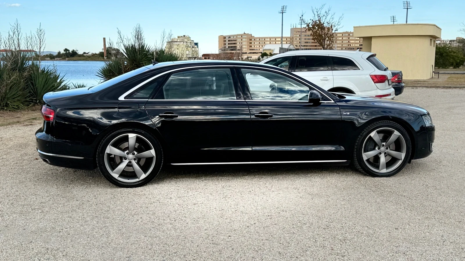 Audi A8 W12 full max / 21  rotor/ мatrix, снимка 6 - Автомобили и джипове - 56216040