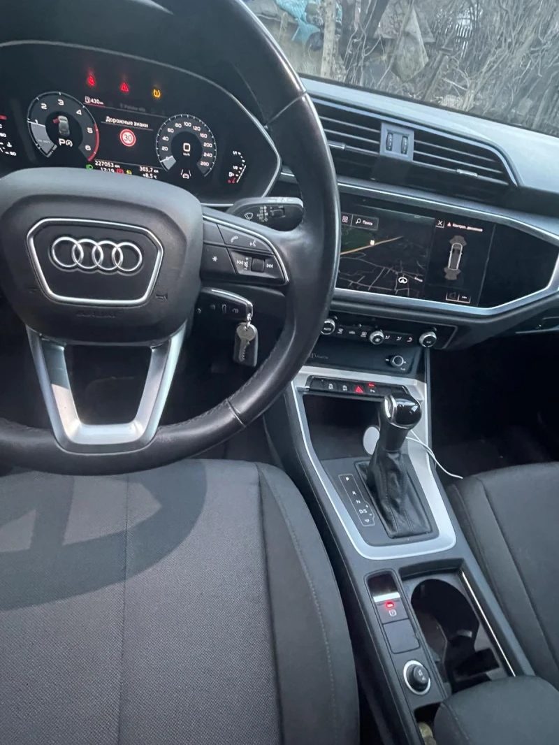 Audi Q3, снимка 6 - Автомобили и джипове - 49388633