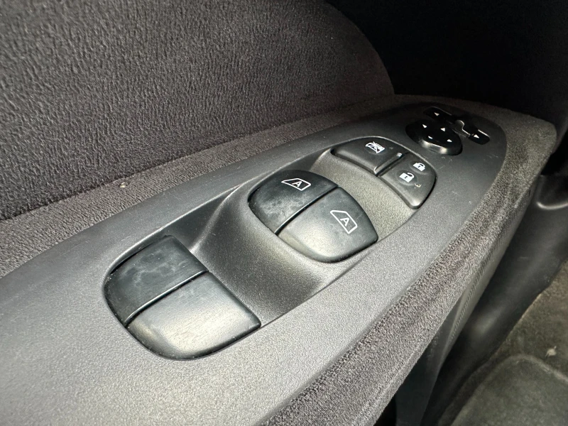 Nissan Pathfinder 3.5i 264 к.с/Газ/бензин , снимка 16 - Автомобили и джипове - 52882266