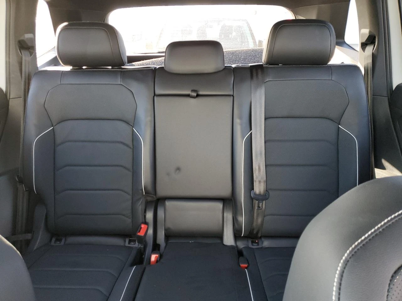 VW Tiguan SEL R-LINE BLACK/FULL/ПАНО/КЛИП НА МОТОРА - изображение 10