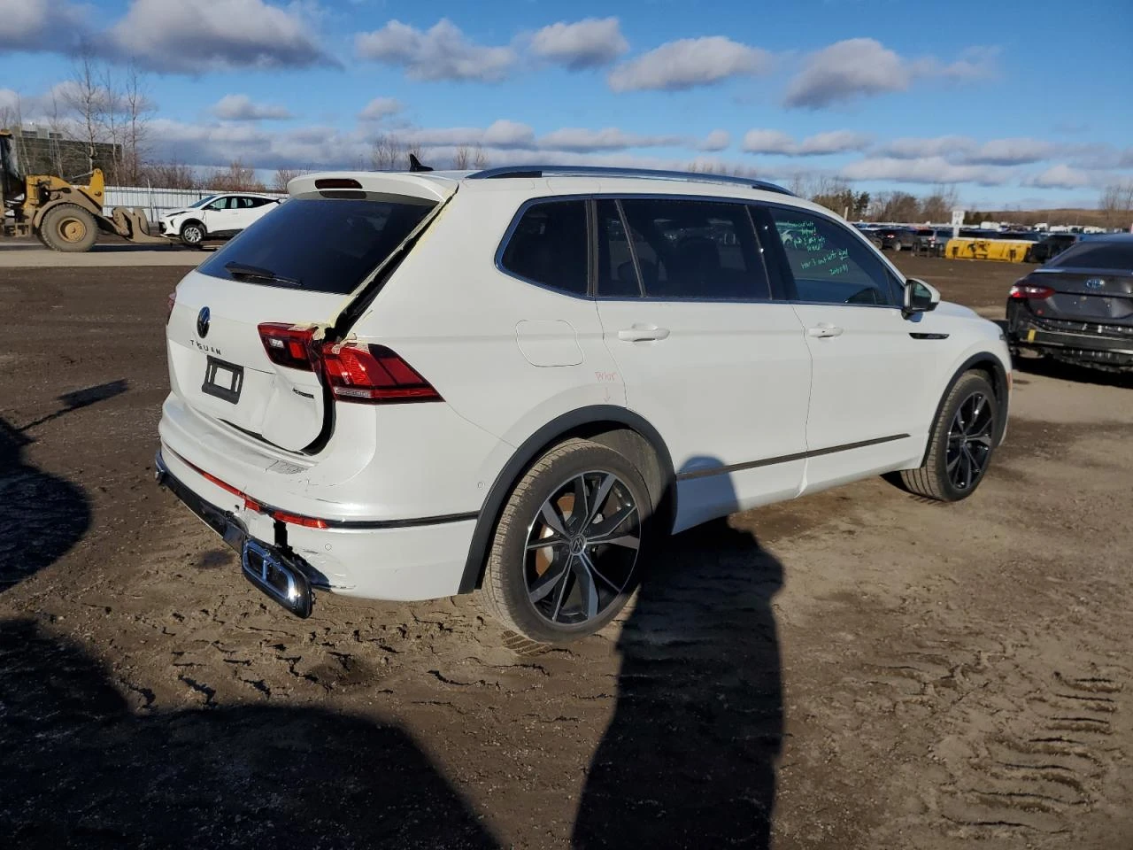 VW Tiguan SEL R-LINE BLACK/FULL/ПАНО/КЛИП НА МОТОРА - изображение 4