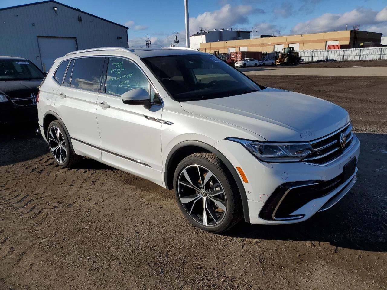 VW Tiguan SEL R-LINE BLACK/FULL/ПАНО/КЛИП НА МОТОРА - изображение 3