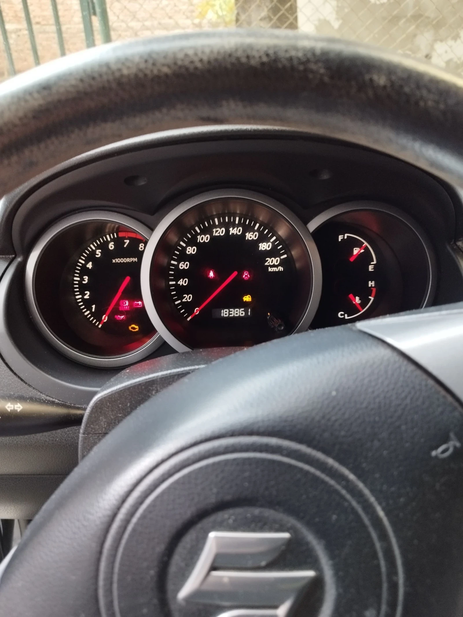 Suzuki Grand vitara  - изображение 8