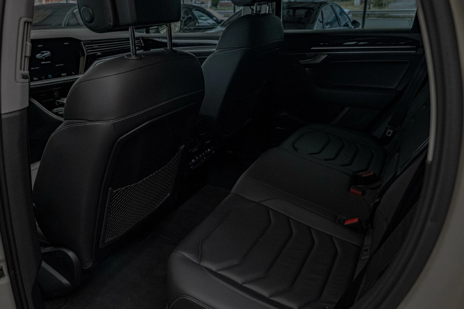 VW Touareg 3.0TDI/4Motion/Virtual/Камера/Подгрев - изображение 7