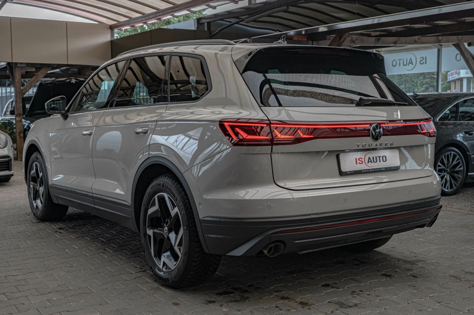VW Touareg 3.0TDI/4Motion/Virtual/Камера/Подгрев - изображение 4