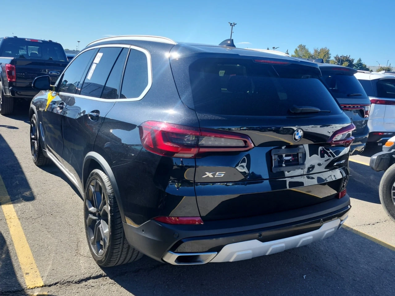 BMW X5 * АВТО КРЕДИТ* ЦЕНА ДО БГ * СЕРВИЗНА ИСТОРИЯ *  - изображение 3