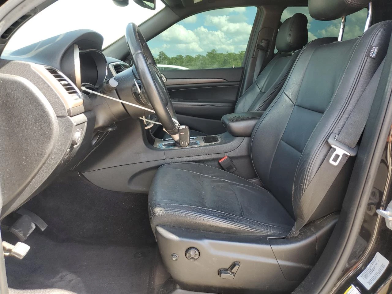 Jeep Grand cherokee Laredo / Keyless Go / Bluetooth / 4x4 / Кожа /  - изображение 7