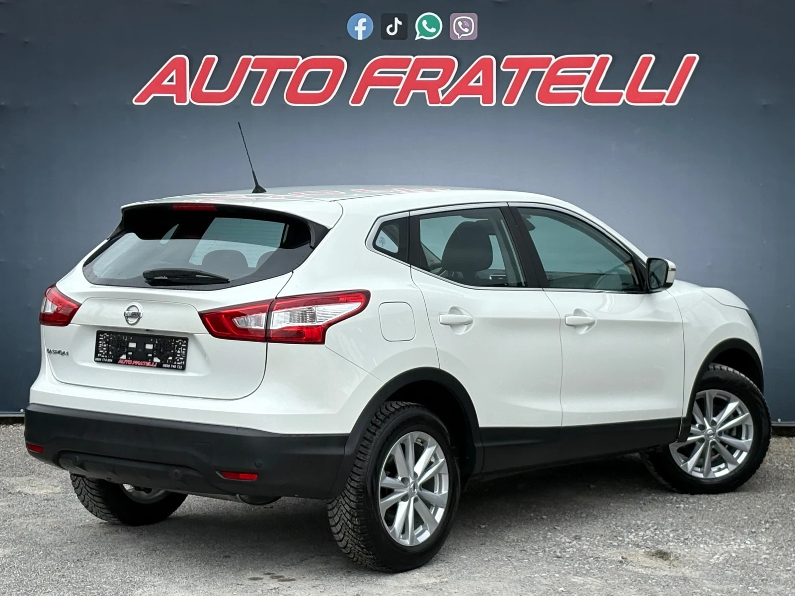 Nissan Qashqai 1.6DCI* TEKNA* ЛИЗИНГ БЕЗ ДОКАЗАН ДОХОД* БАРТЕР* , снимка 4 - Автомобили и джипове - 54053902