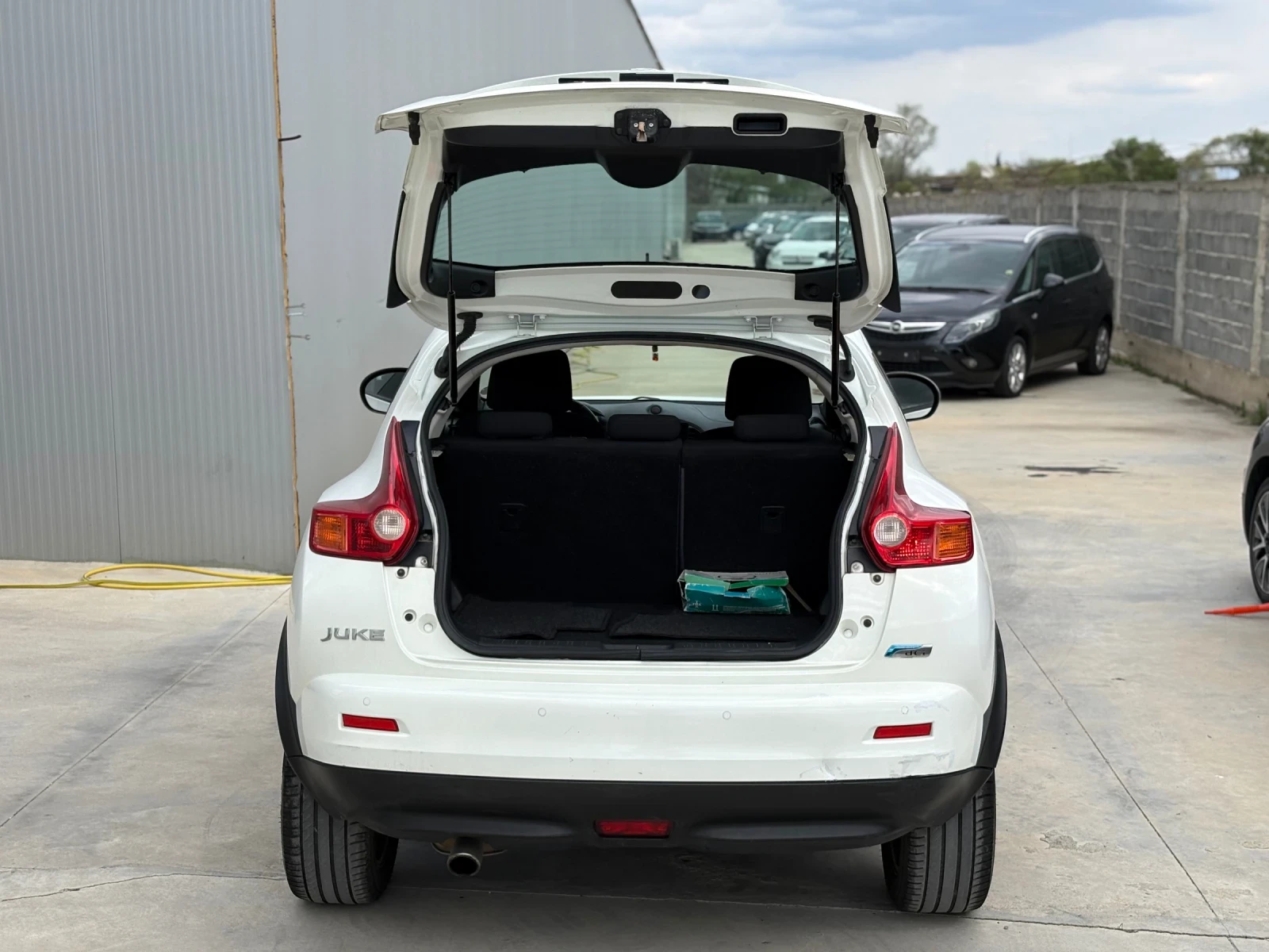 Nissan Juke 1.5 DCi 110кс* Android* Нови Гуми* , снимка 8 - Автомобили и джипове - 54148479