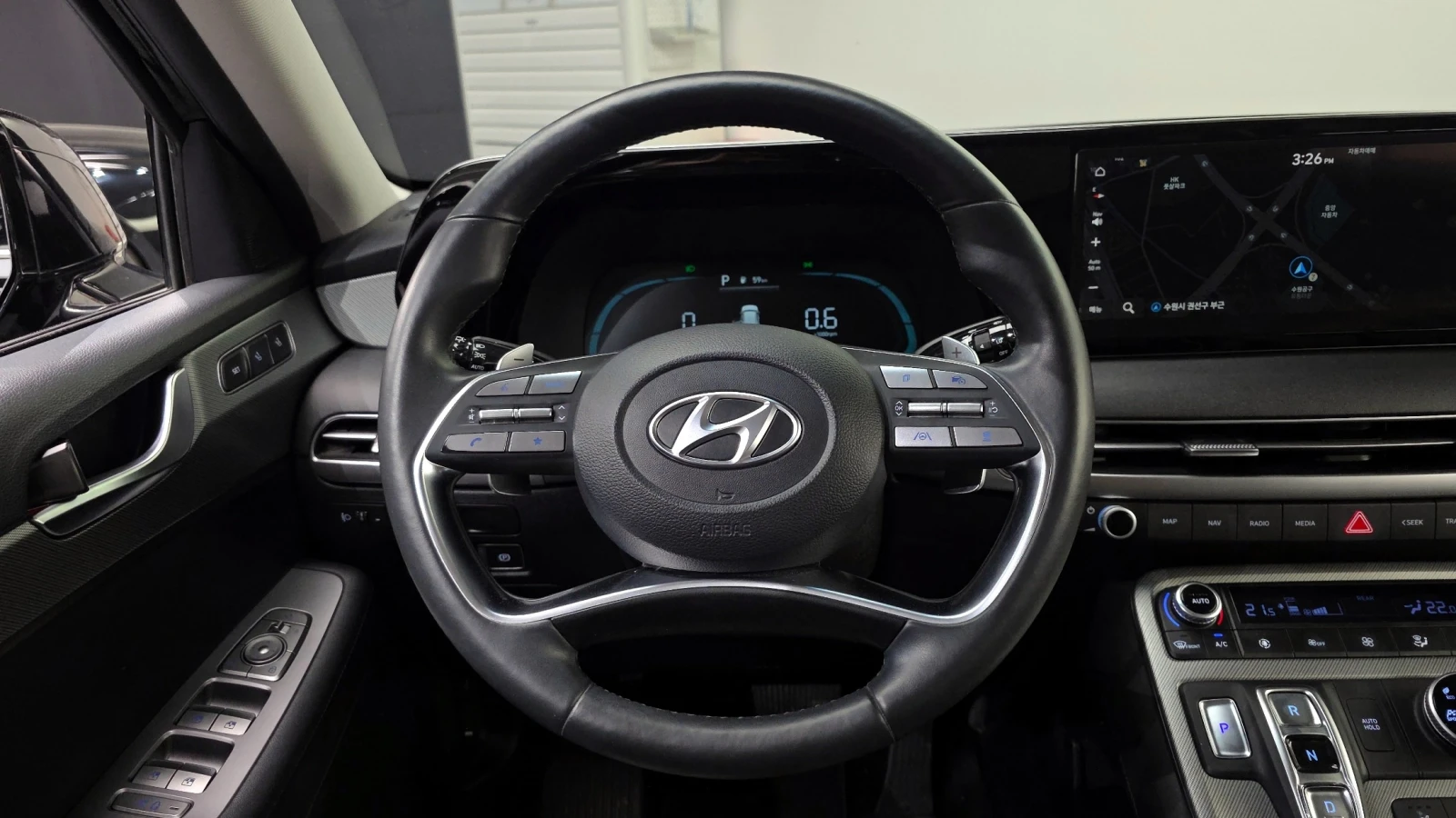 Hyundai Palisade 3.8 4WD Exclusive| 360 CAM| DISTRONIC| VENTILATED, снимка 11 - Автомобили и джипове - 54681795