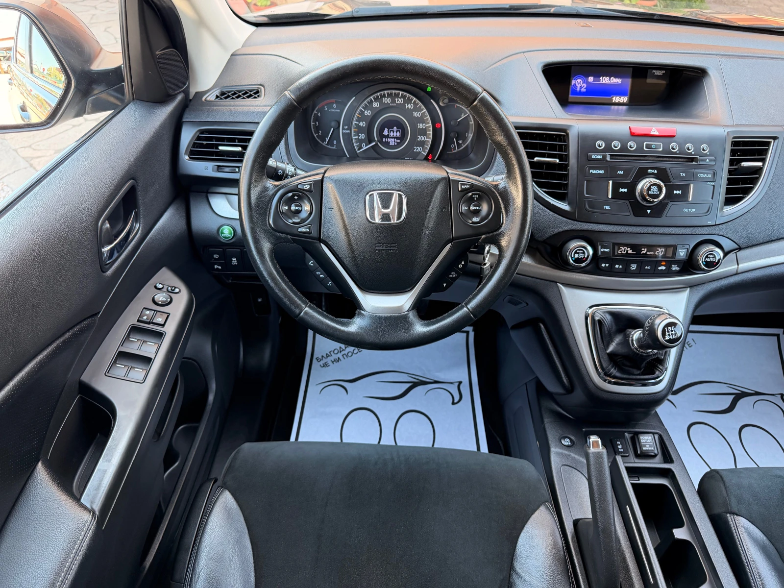 Honda Cr-v 2.2D* 6sk* 150ks* KAMERA* ALKANTARA* LIZING, снимка 3 - Автомобили и джипове - 56031369