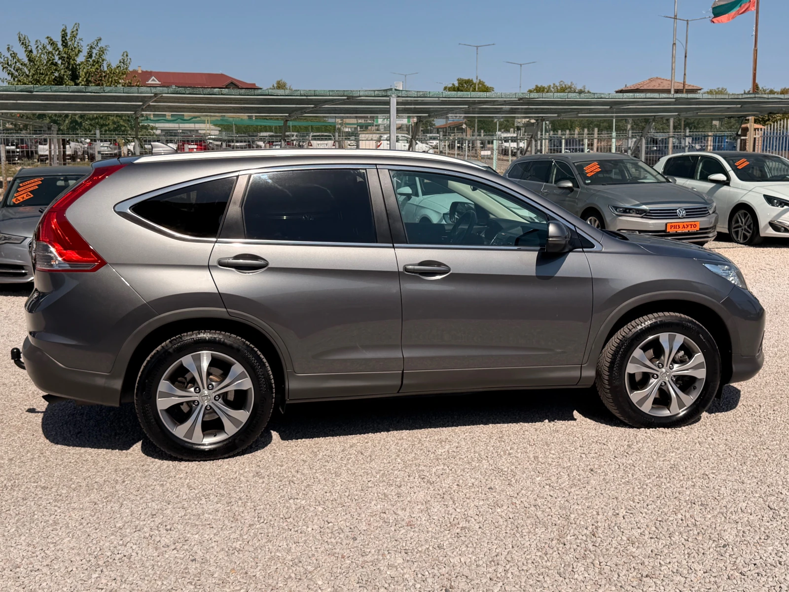 Honda Cr-v 2.2D* 6sk* 150ks* KAMERA* ALKANTARA* LIZING, снимка 4 - Автомобили и джипове - 56031369