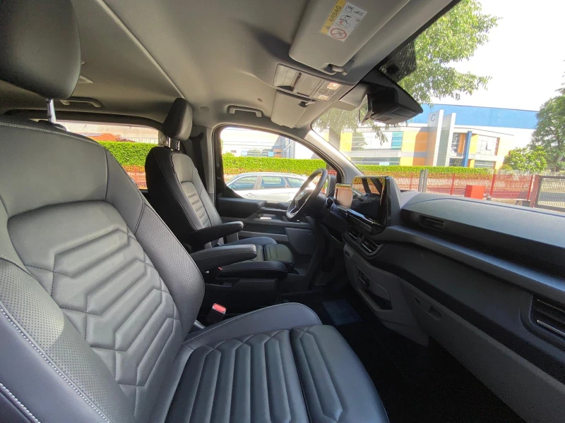 Ford Tourneo 2.0tdi AVTOMAT/LUXURY, снимка 7 - Бусове и автобуси - 52422511