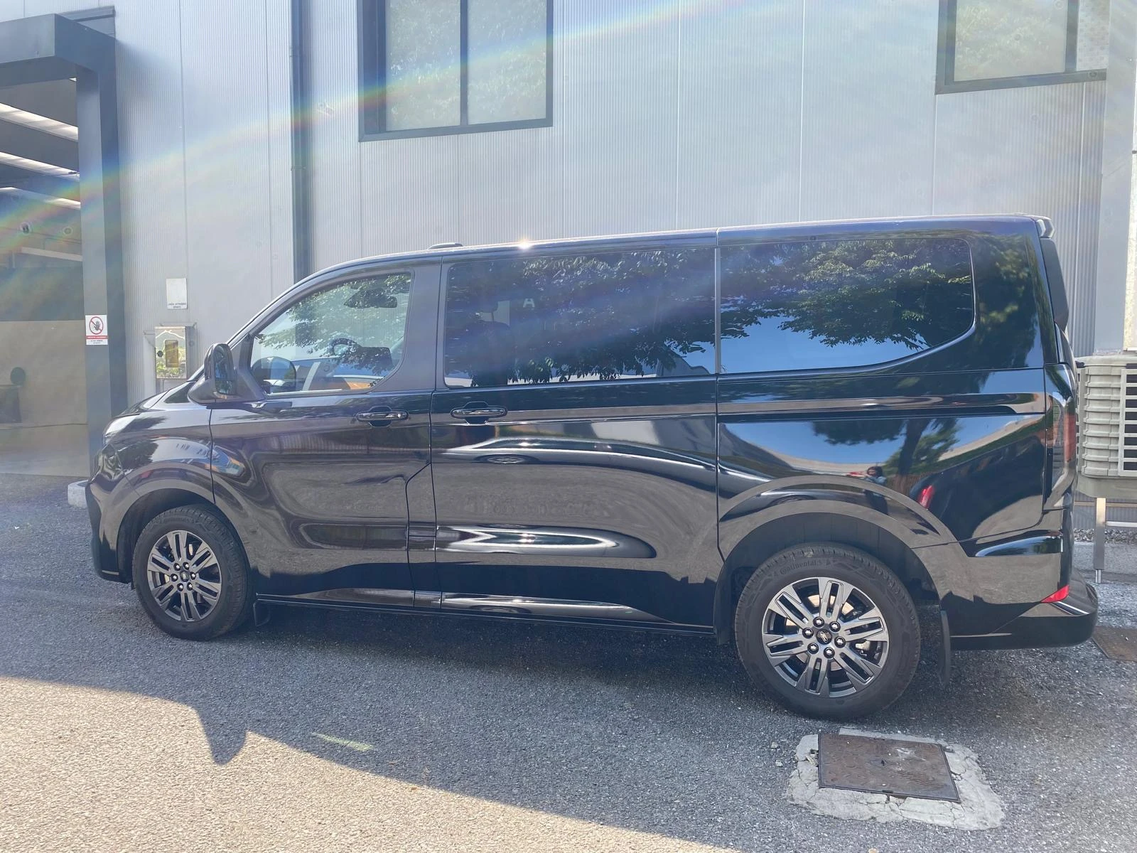 Ford Tourneo 2.0tdi AVTOMAT/LUXURY - изображение 3