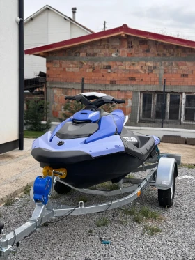 Джет Bombardier Sea Doo Spark чисто нов още гаранционен, снимка 1 - Воден транспорт - 49546909