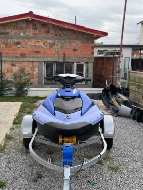 Джет Bombardier Sea Doo Spark чисто нов още гаранционен, снимка 2 - Воден транспорт - 49546909