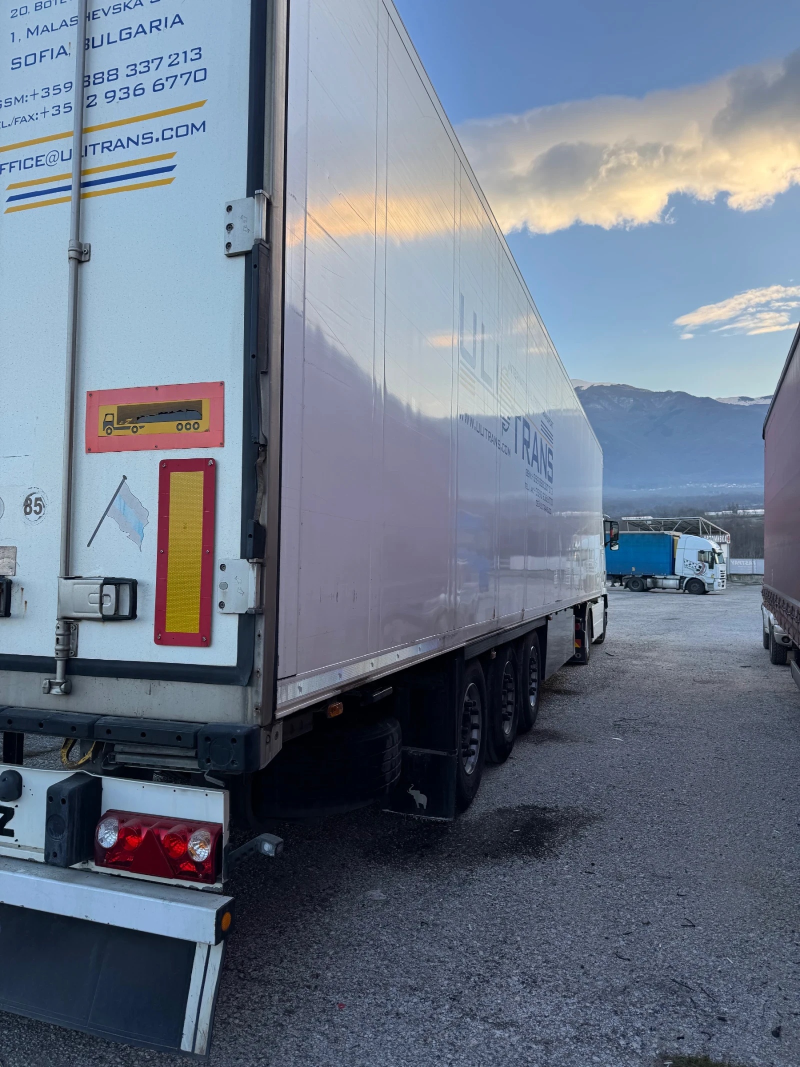 ����������� Schmitz | Mobile.bg � ����������� 3