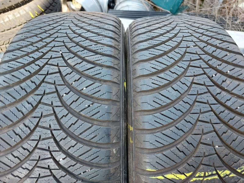 Гуми Всесезонни 205/50R17, снимка 3 - Гуми и джанти - 36663602