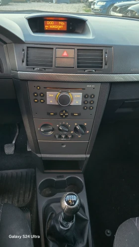 Opel Meriva 1.4i Климатик, снимка 9