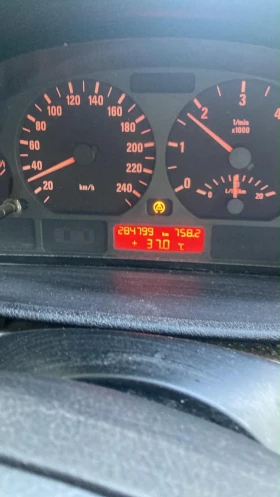 BMW 320, снимка 4