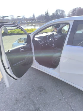 Mercedes-Benz B 180 - 8399 € / 16427.02 лв. - 43699727 4