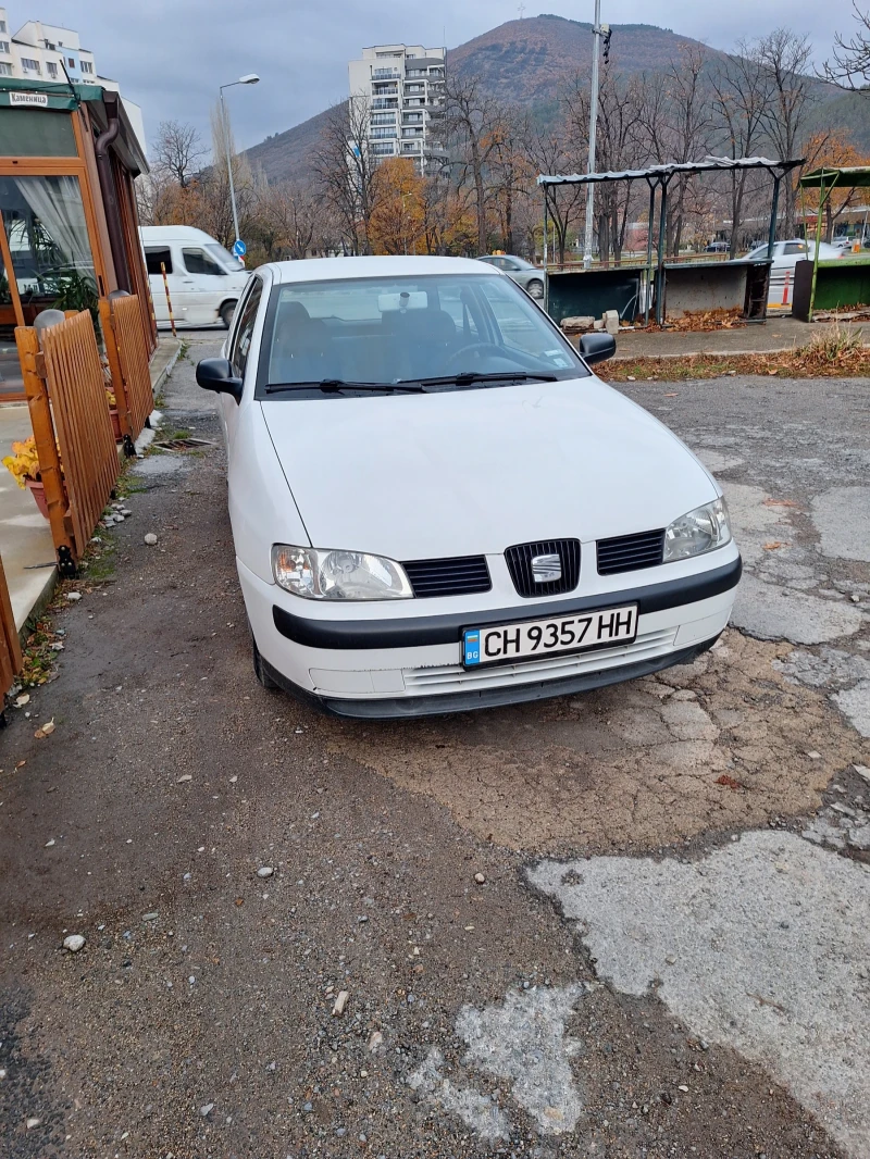 Seat Ibiza, снимка 1 - Автомобили и джипове - 48116356