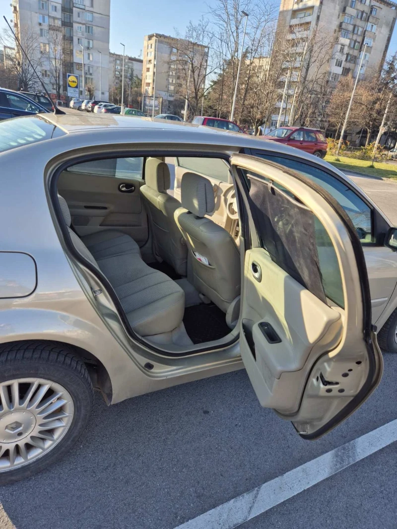 Renault Megane, снимка 6 - Автомобили и джипове - 48364960