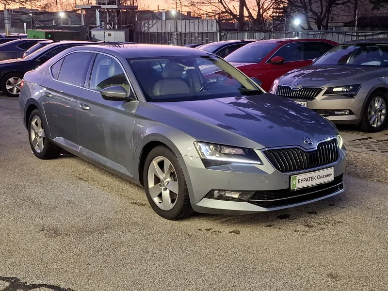 Skoda Superb L&K 2.0TDI/4х4/7DSG/N1, снимка 3 - Автомобили и джипове - 48381533