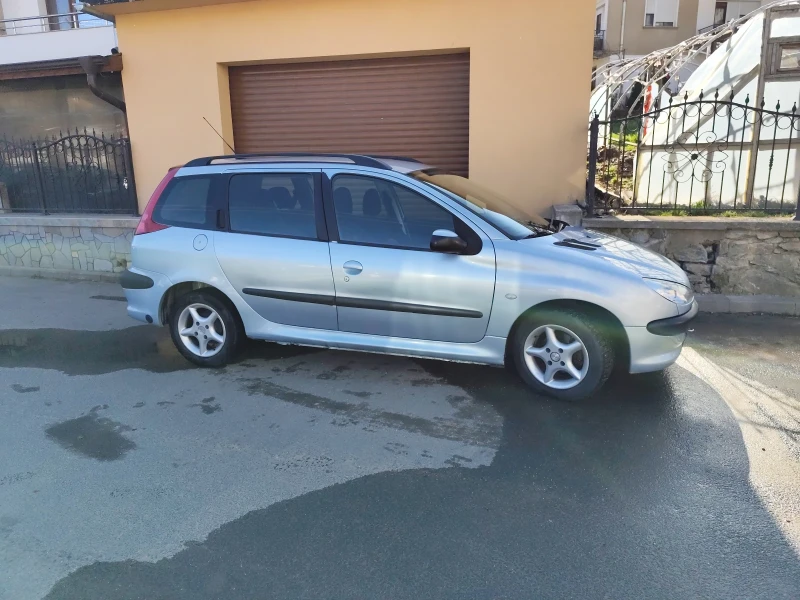 Peugeot 206 SW, снимка 2 - Автомобили и джипове - 49423259