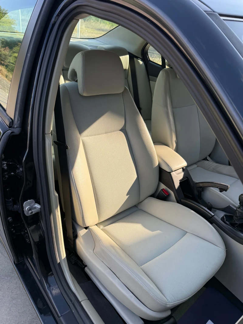 Saab 9-3 Кожа/Климатроник/МултиВолан/Навигация, снимка 9 - Автомобили и джипове - 51843226