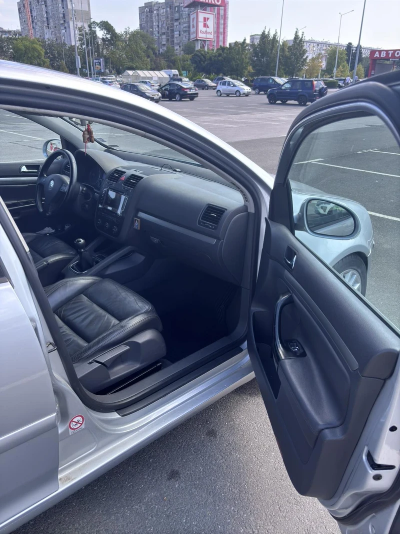 VW Golf, снимка 13 - Автомобили и джипове - 51702806