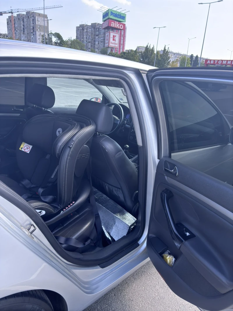 VW Golf, снимка 11 - Автомобили и джипове - 51702806