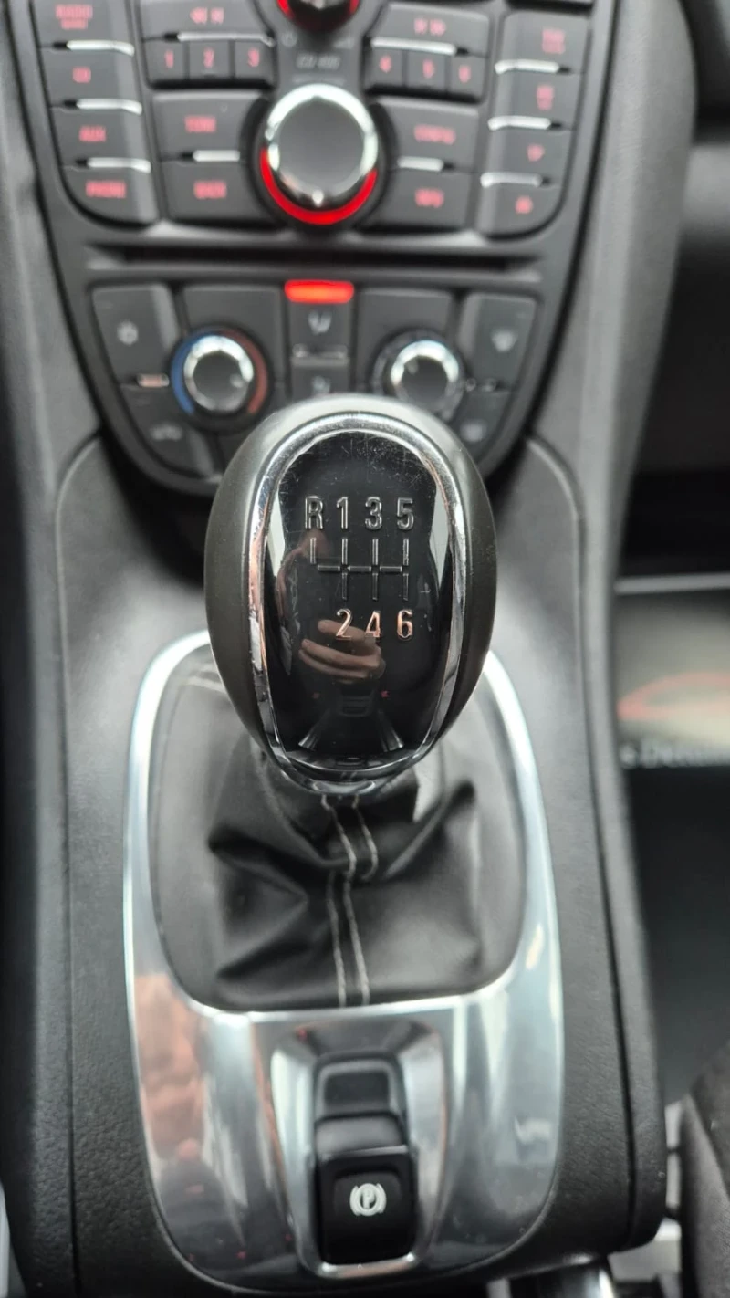 Opel Meriva 1.7CDTI 130HP, снимка 12 - Автомобили и джипове - 52486632