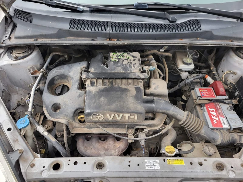 Toyota Yaris 1.3, снимка 8 - Автомобили и джипове - 52461386