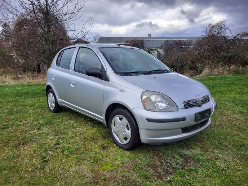 Toyota Yaris 1.3, снимка 12 - Автомобили и джипове - 52461386