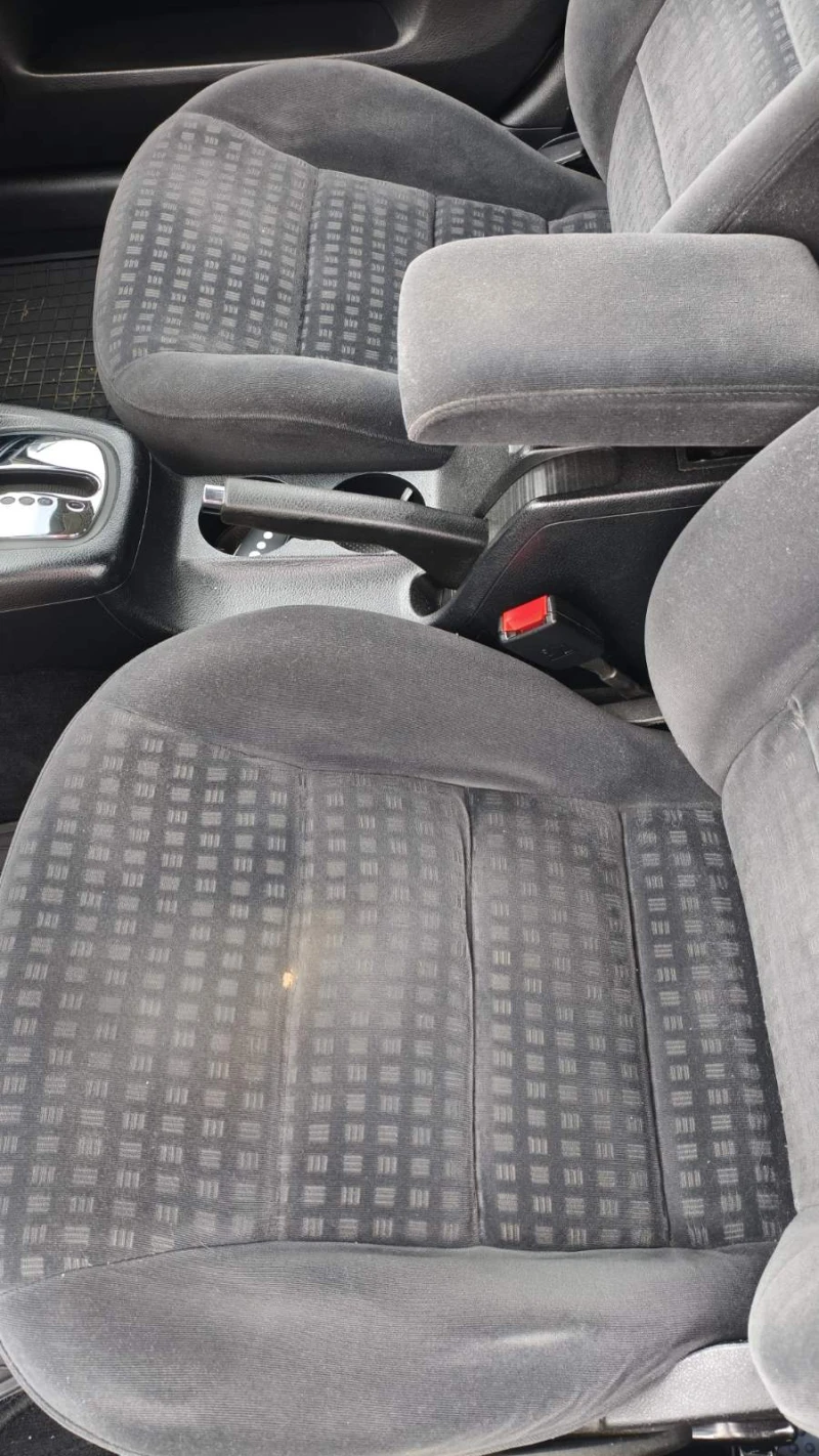 VW Passat 1.9 TDI , снимка 14 - Автомобили и джипове - 52991469