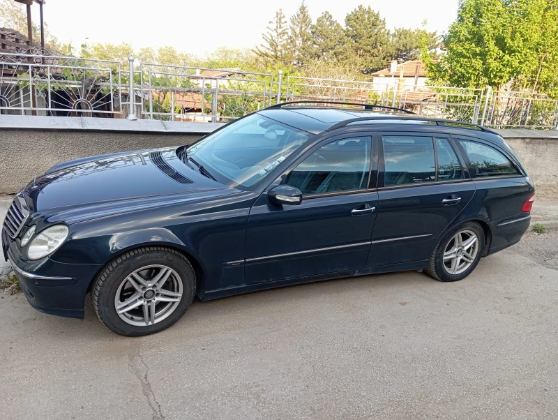 Mercedes-Benz E 240 Avangarde , снимка 3 - Автомобили и джипове - 53539895