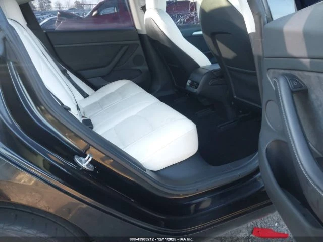 Tesla Model 3 LONG RANGE DUAL MOTOR AWD, снимка 11 - Автомобили и джипове - 53722954